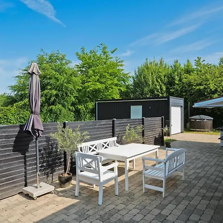 Stunning In With 3 Bedrooms And Internet Semesterbostad Ebeltoft
