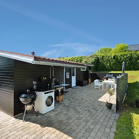 Stunning In With 3 Bedrooms And Internet Semesterbostad