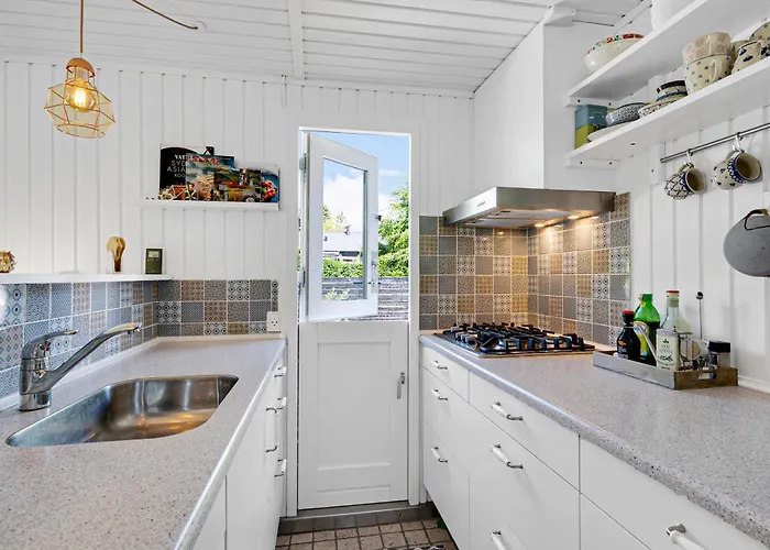 Stunning In With 3 Bedrooms And Internet Дом отдыха